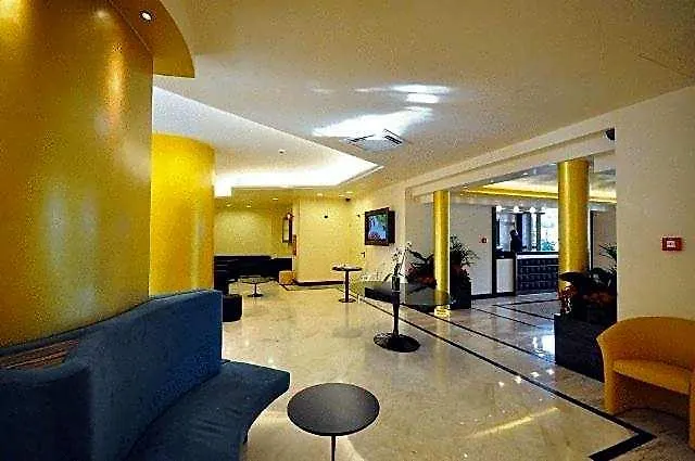 Oc Hotel 4*