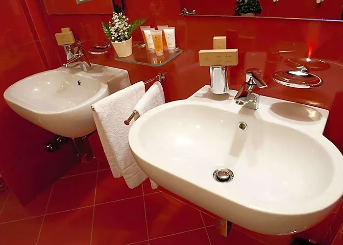 Oc Hotel 4*